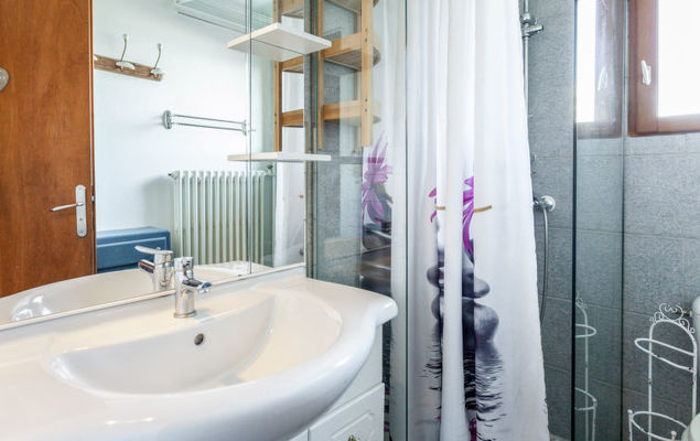 A la Claire Fontaine - Photo 1